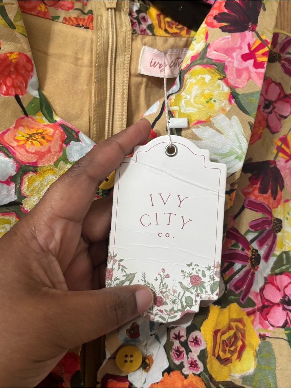 Ivy City Co Virginia Floral Puff Sleeve Collared Dress size 20 NWT - Picture 4 of 5